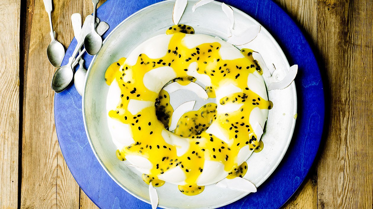 Coco & Maracujá, Kookos panna cotta ja passionhedelmää