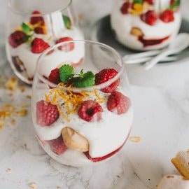 Vadelmatiramisu Vadelmatiramisu