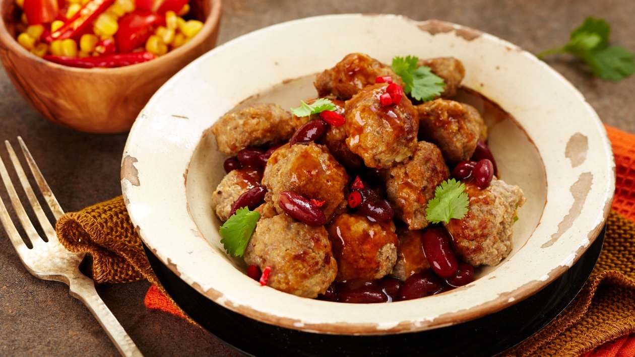 Lihapullat chili con carnen tapaan, Meksiko – - Resepti Lihapullat chili con carnen tapaan, Meksiko – - Resepti