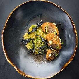 Parmesaanirisottoa ja rapeaksi paistettua kieltä