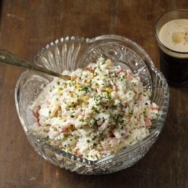 Katkarapu-riisisalaatti Katkarapu-riisisalaatti