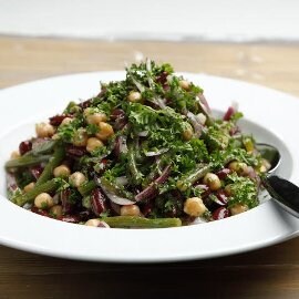 Marinoitu papusalaatti Marinoitu papusalaatti