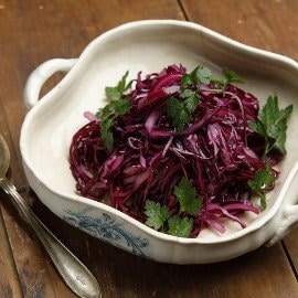 Vadelmainen punakaalisalaatti Vadelmainen punakaalisalaatti