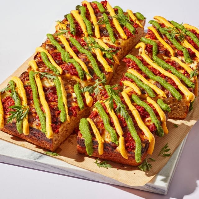 Detroit tyylinen foccacia, porkkana pestolla, porkkana- aiolilla ja ndujalla