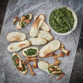 Yksinkertainen lehtikaalipesto Yksinkertainen lehtikaalipesto
