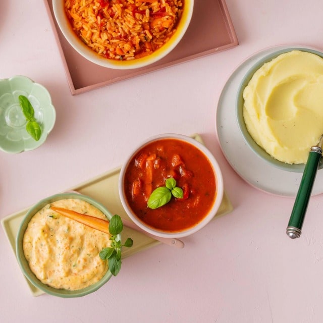 Tomaatti-Basilikakastike