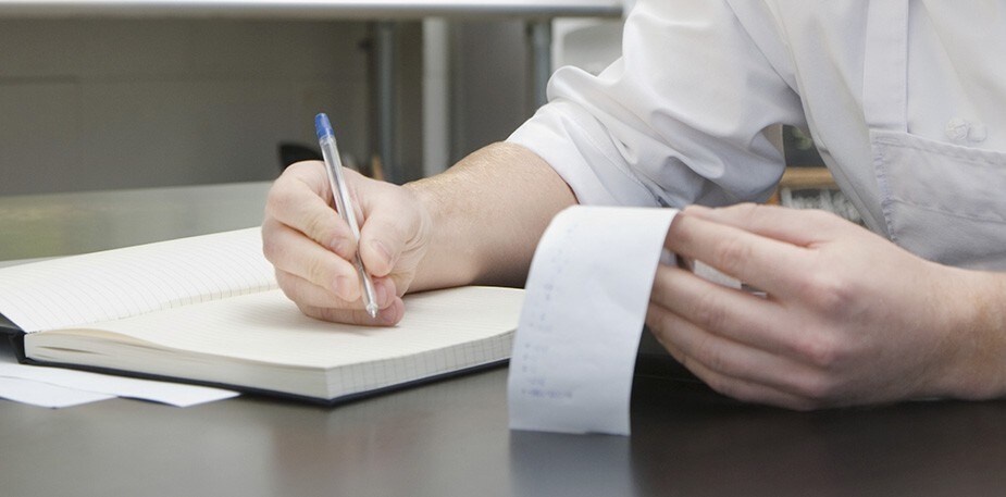 Ruokien hinnoittelu ja voiton maksimointi